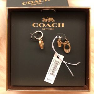 Coach Signature C Huggie Earrings (F29820)